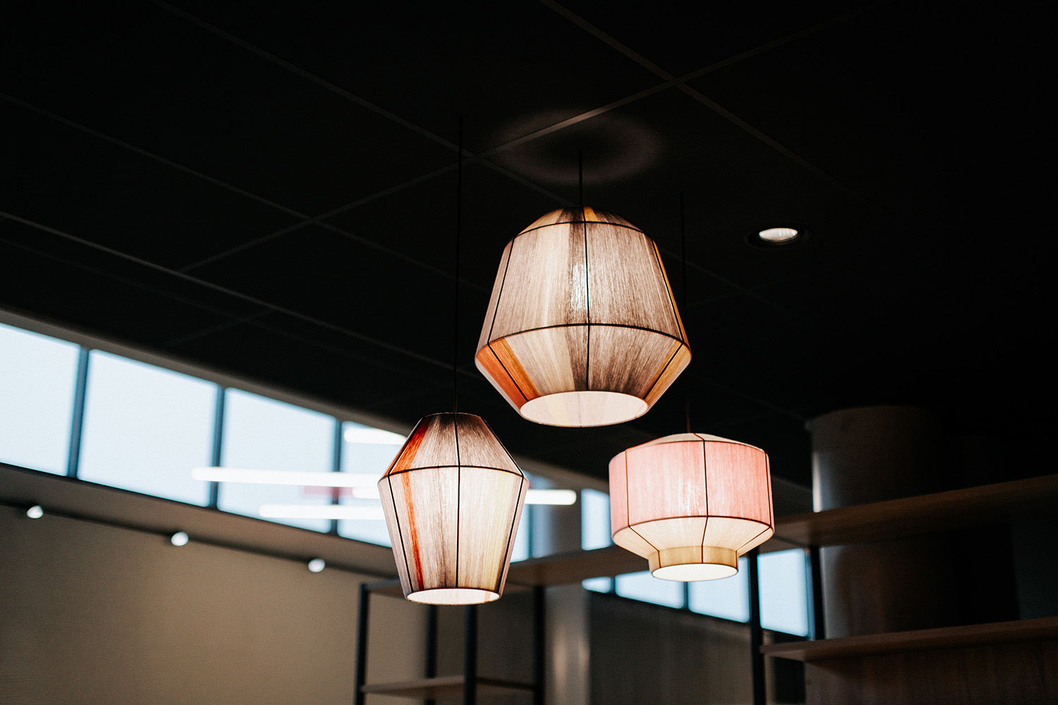 PHOTO DE LAMPES SUSPENDUES